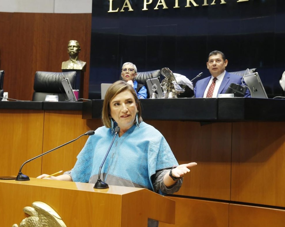 a senadora Xóchitl Gálvez está extrañada y hasta molesta de que digan que es la “corcholata” de Claudia Sheinbaum en la oposición para la Jefatura de Gobierno en 2024