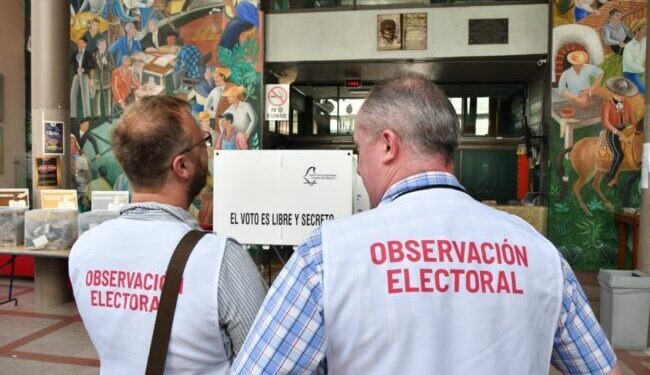 Foto: observadores electorales IECM