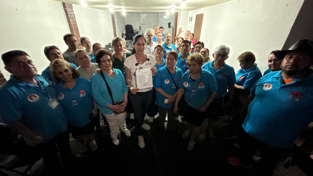 Lía Limón y representantes de los mercados de la alcaldía se comprometieron a seguir mejorando esos espacios, en pocas palabras a echarle “Más limón a los mercados de Álvaro Obregón”. FOTOS: Especial